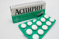 Какие есть специальные средства и народные рецепты, чтобы быстро избавиться от пятен и запаха пота?